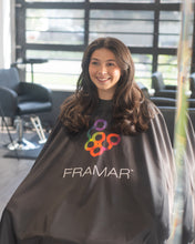 Cargar imagen en el visor de la galería, Capa de Corte Framar - Escote de Goma