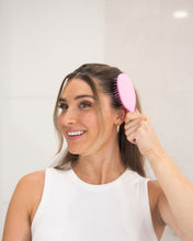 Cargar imagen en el visor de la galería, Mini Pink - Cepillo Desenredante To Go