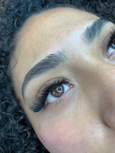 Cargar imagen en el visor de la galería, Mixed Volume Lashes (0.07 - C) (16 filas)