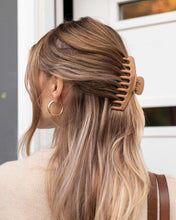 Cargar imagen en el visor de la galería, Claw Clips - Colores Nude Set x4