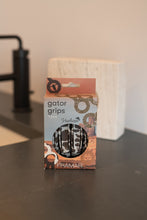 Cargar imagen en el visor de la galería, ¡YEEHAW! EDICION LIMITADA - Clips gator goma - 4pack