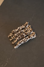 Cargar imagen en el visor de la galería, ¡YEEHAW! EDICION LIMITADA - Clips gator goma - 4pack