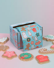 Cargar imagen en el visor de la galería, Cookie Cutter🍪🎄 - Foil Antideslizante Edición Navidad - 100 metros
