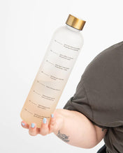 Cargar imagen en el visor de la galería, Neutral Thirst Trap - Framar Bottle
